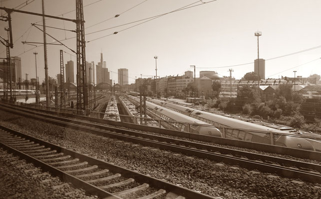 Einfahrt Frankfurt am Main Hbf