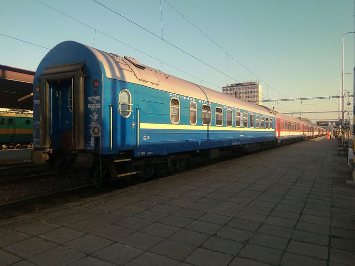 Der Schlafwagen nach Kiew wird in Košice abgehangen.